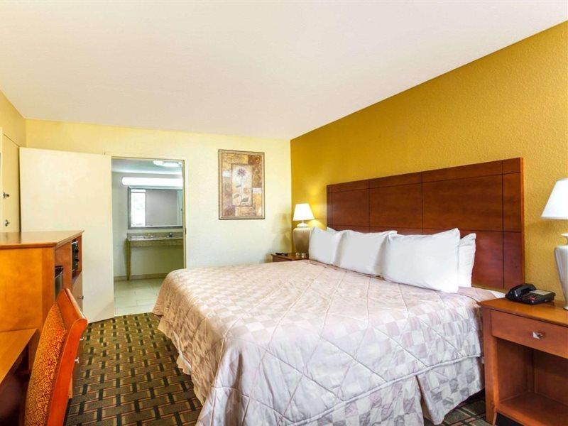 Days Inn By Wyndham Lebanon Zewnętrze zdjęcie