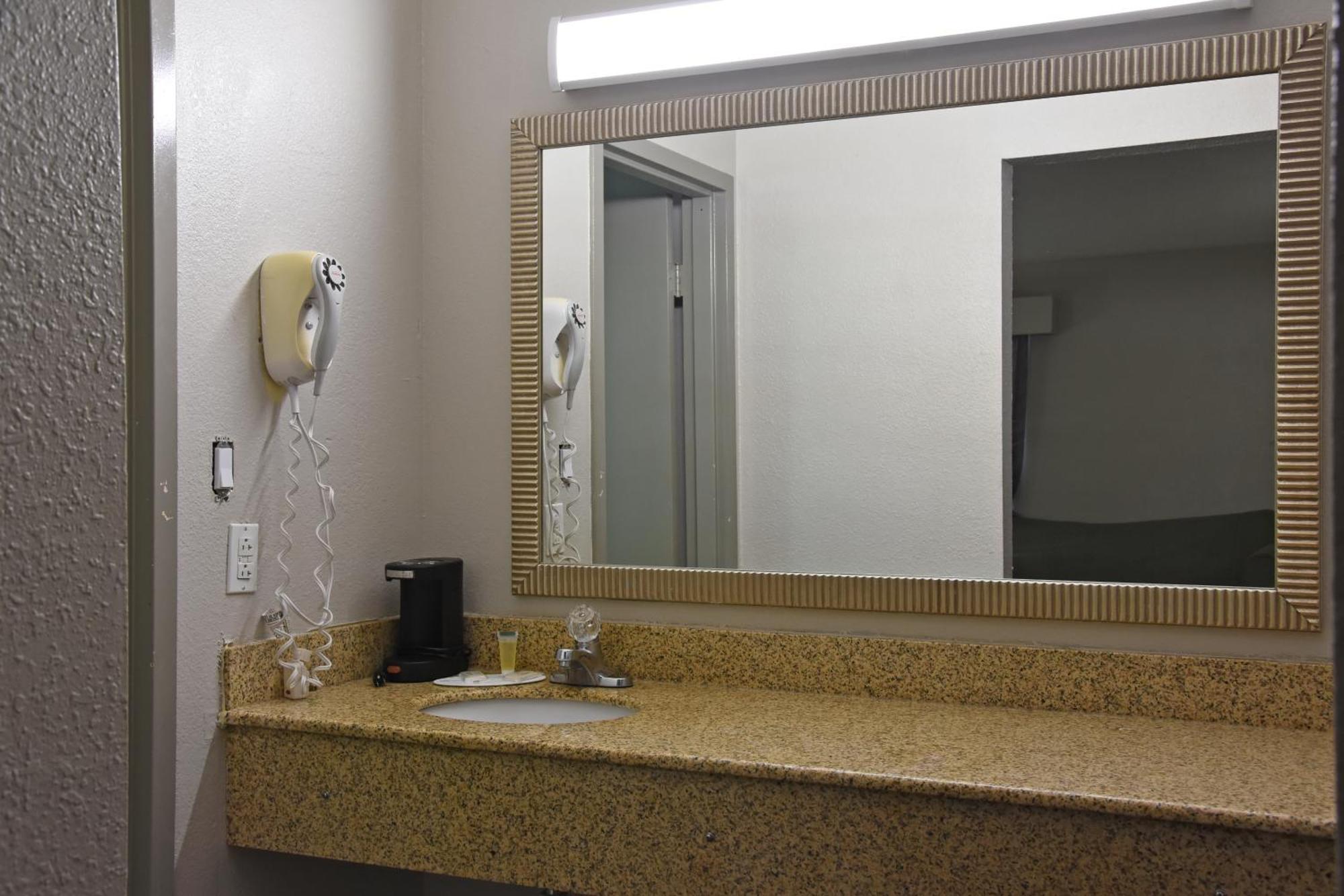 Days Inn By Wyndham Lebanon Zewnętrze zdjęcie